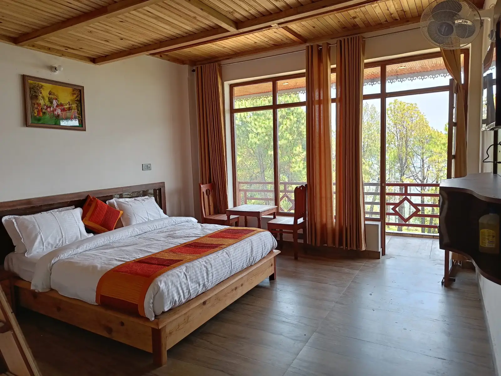 Luxury Family Suite at Lap of Himalayas — photo 2